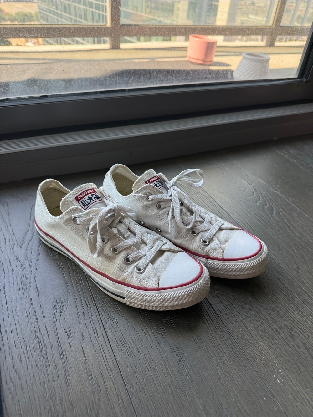 CONVERSE Chuck Taylor All Star White Low Top Shoes, women’s size 8